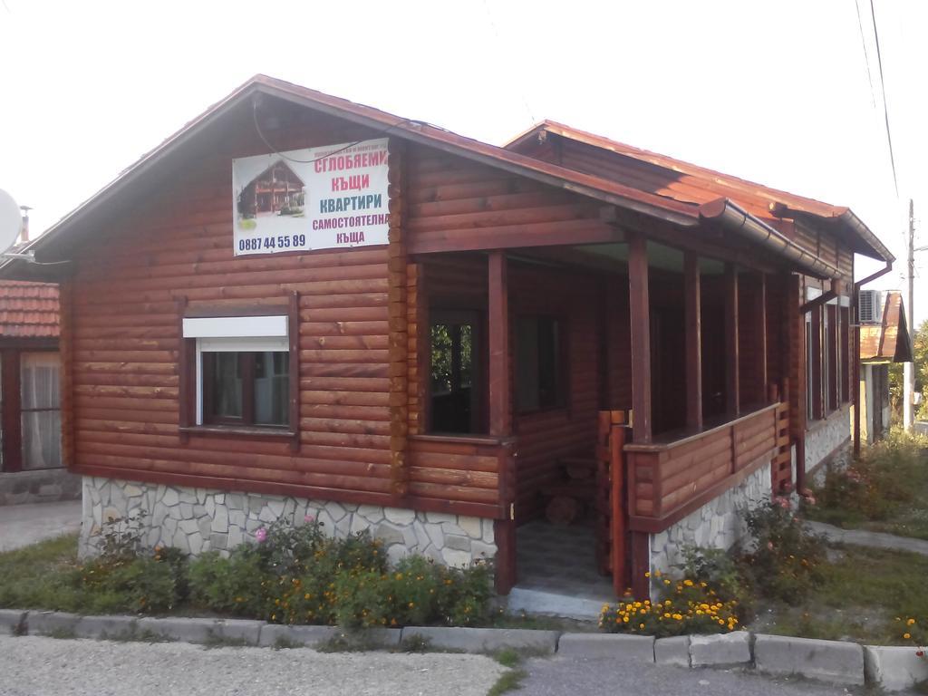 Vyara Guest House Saparewa Banja Exterior foto
